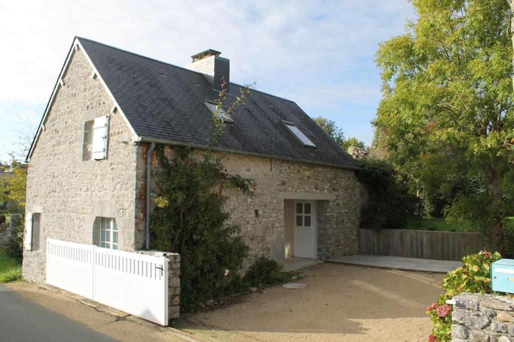 Gite Les Pommiers Montchaton Exterior foto